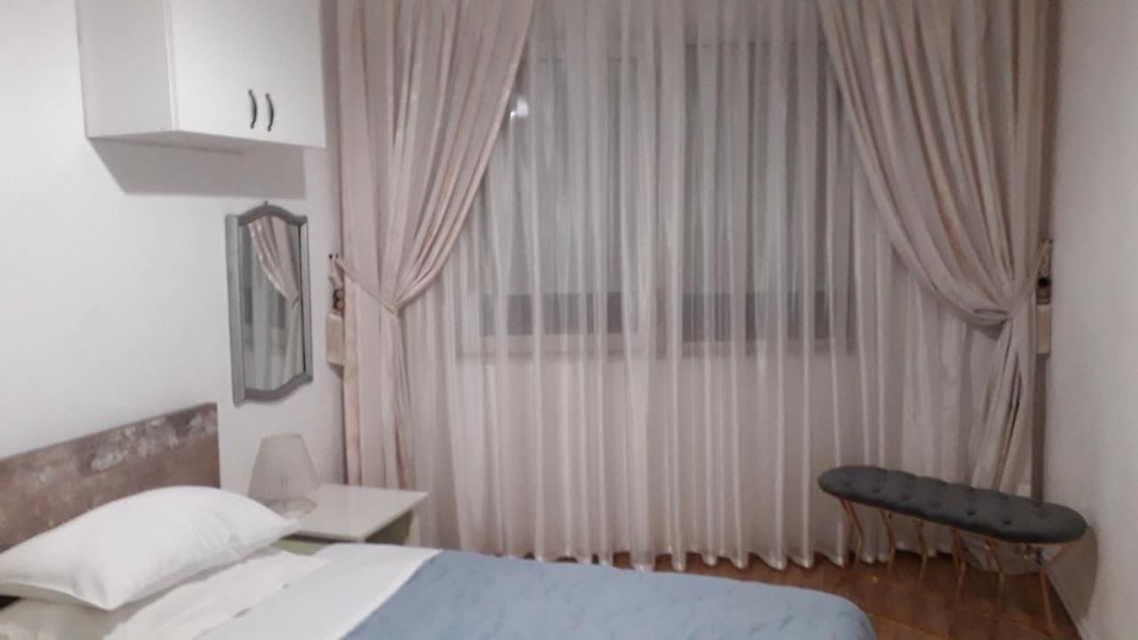 Lili50 דירה